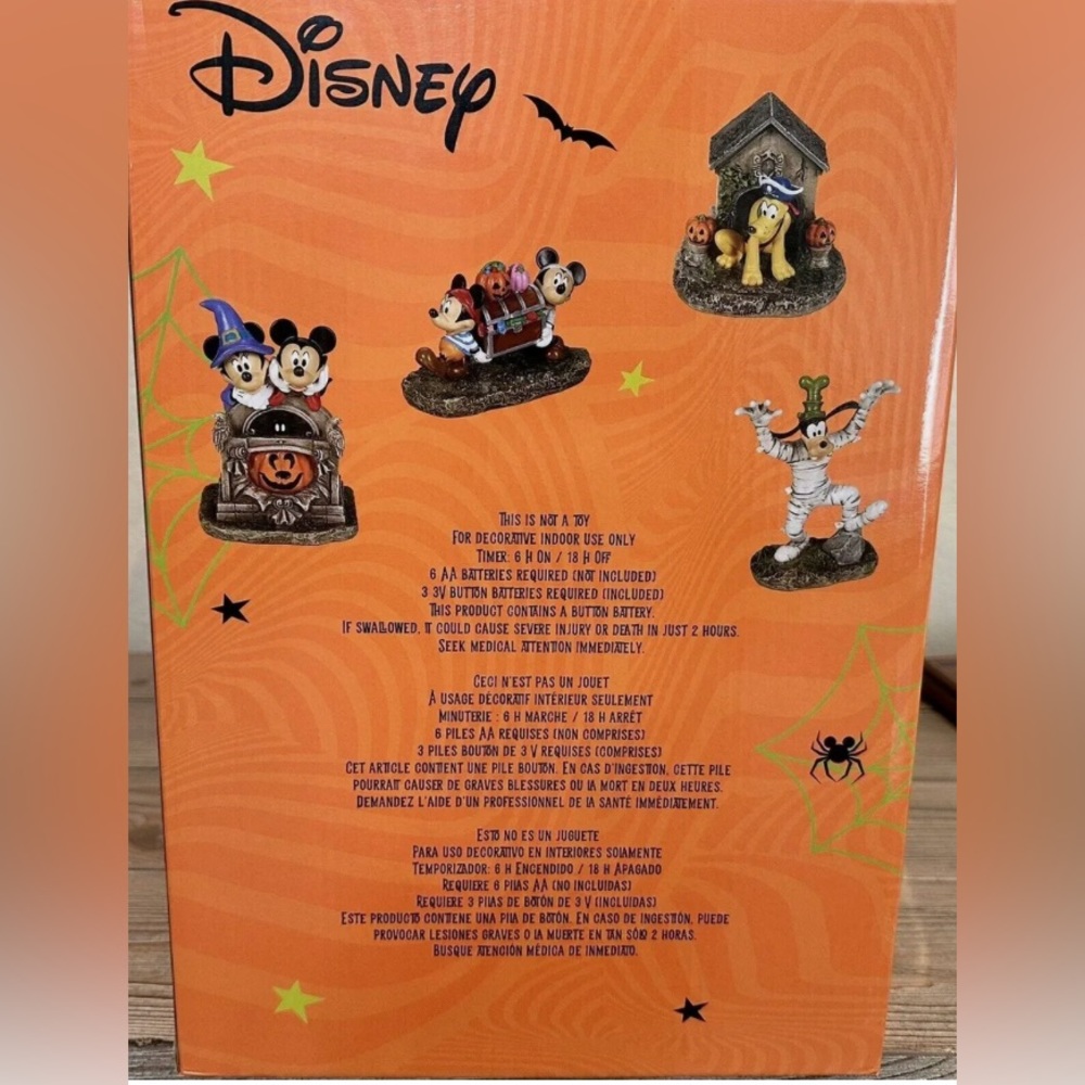 Disney 12 piece Halloween Village Set/12  NIB Illuminated & Sounds - Picture 3 of 6